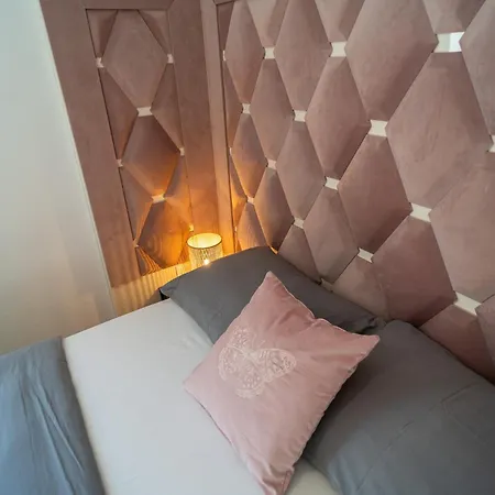 Apartment La Vista Azure By Belmont Realty Sukošan