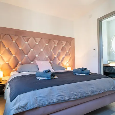 La Vista Azure By Belmont Realty Sukošan
