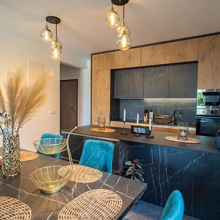 La Vista Azure By Belmont Realty * Sukošan