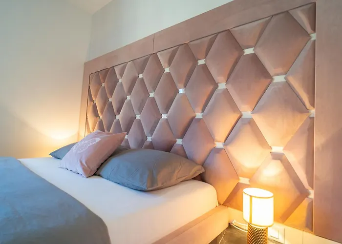 La Vista Azure By Belmont Realty Apartman
