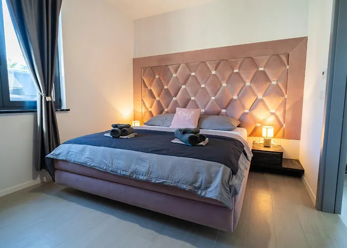 La Vista Azure By Belmont Realty Sukošan