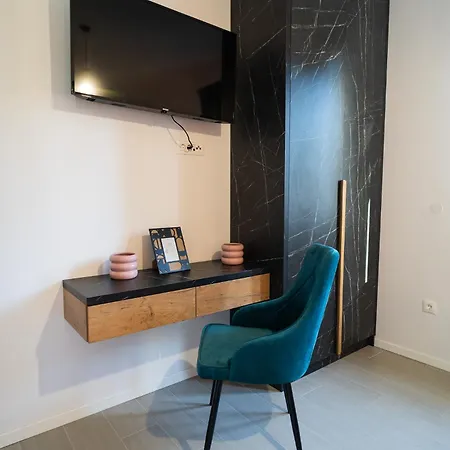 La Vista Azure By Belmont Realty *