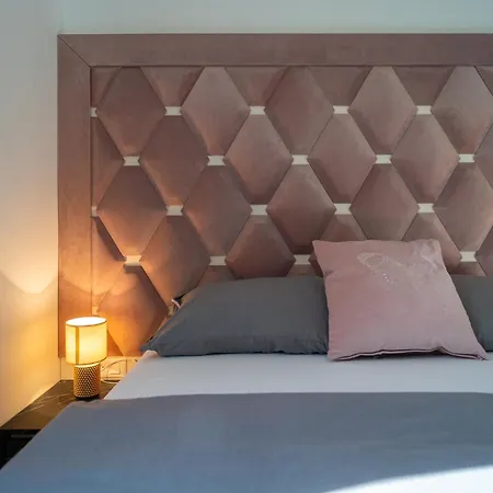 La Vista Azure By Belmont Realty * Sukošan