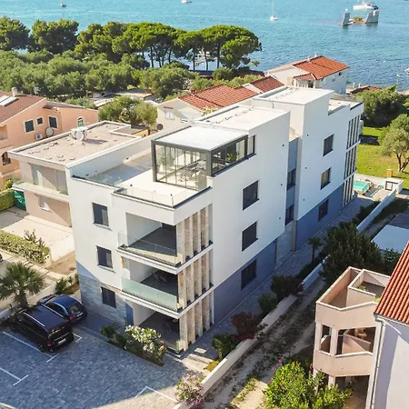 Apartamento La Vista Azure By Belmont Realty